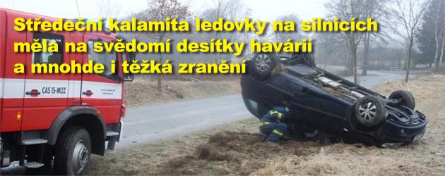Středeční kalamita ledovky na silnicích měla na svědomí desítky havárií a mnohde i těžká zranění