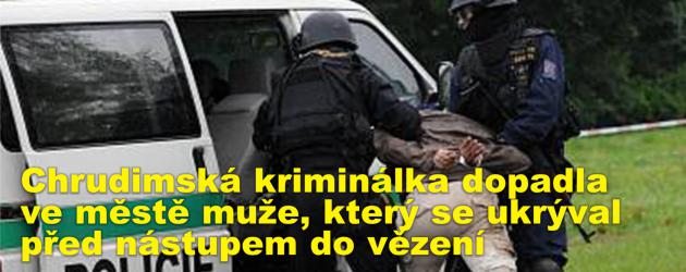 Chrudimská kriminálka dopadla ve městě hledaného muže, který se ukrýval před nástupem do vězení