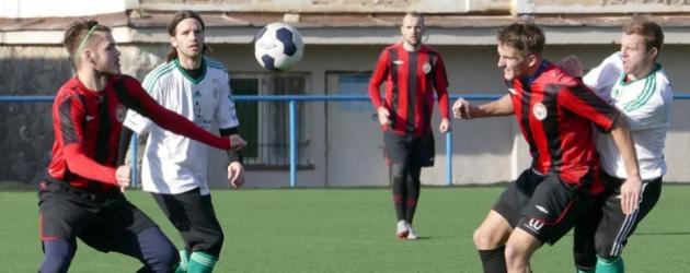 Další vítězství v přípravě odnesla hradecká Olympie, obratu šéfoval Kopecký