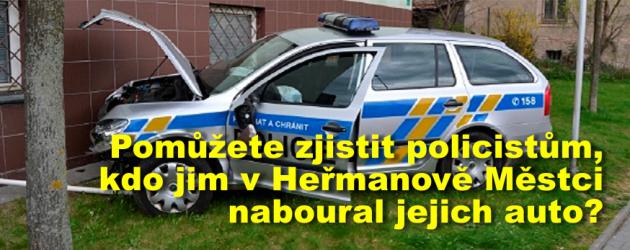 Pomůžete zjistit policistům, kdo jim v Heřmanově Městci naboural jejich auto? 