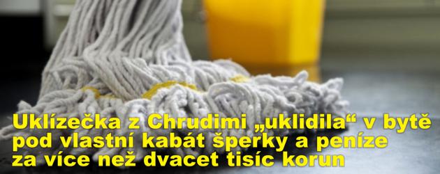 Uklízečka z Chrudimi „uklidila“ v bytě pod vlastní kabát šperky a peníze za více než dvacet tisíc korun
