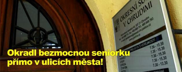 Okradl bezmocnou seniorku přímo v ulicích města, soud ho teď může poslat na deset let za mříže