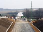 Práce na obchvatu pokračují nezměněným tempem, první fáze by měla být hotova koncem letošního roku