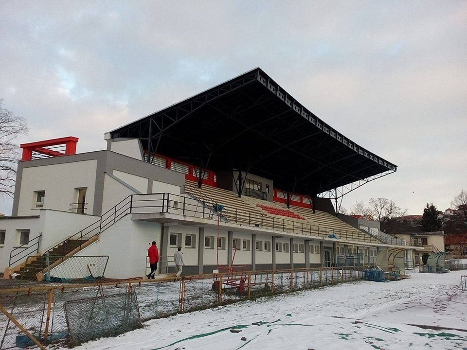 Slavnostní otevření opravené tribuny letního stadionu se uskuteční 1. února za účasti ministryně školství