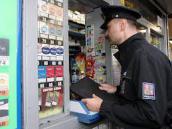 Hlídky strážníků a policistů se v jednom kole dál věnují místům, kde se ještě před časem mohl prodávat alkohol