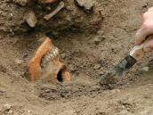 Archeologický průzkum ukázal, že předkové Chrudimáků byli kanibalové a lupiči, kteří vykrádali hroby
