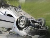 Osobní auto skončilo poblíž Vítanova po kotrmelcích mimo silnici