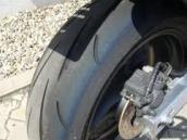Dvě motorky zmizely přes noc z úterý na středu na Chrudimsku, policie pátrá po zlodějích