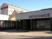 Opilce si po peripetiích zdravotníků se strážníky nakonec nechali v chrudimské nemocnici