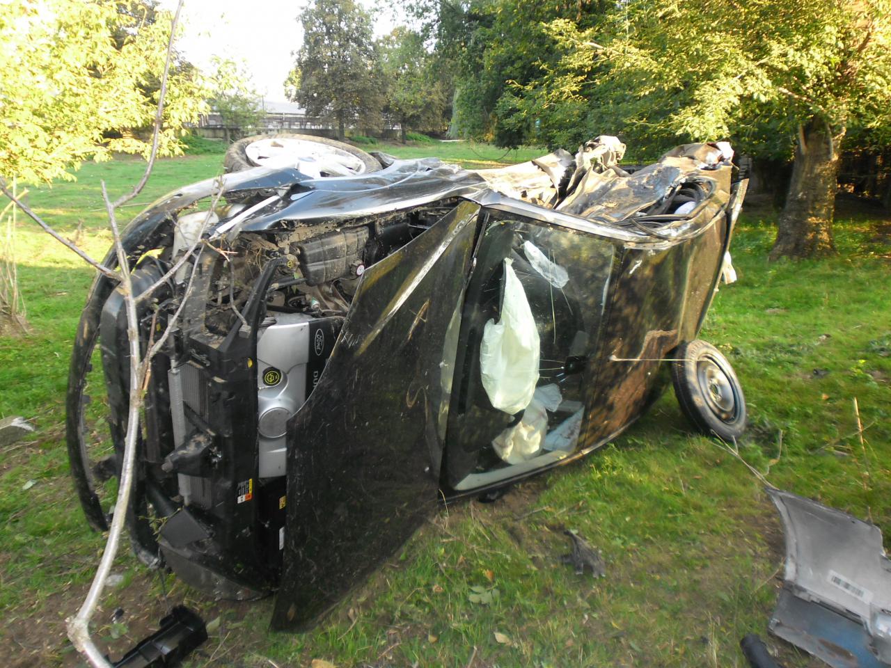 Při střetu dvou aut došlo k jednomu těžkému a dvěma lehkým zraněním 