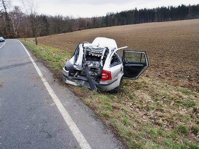 Dopravní policie hledá svědky nehody, k níž došlo mezi Přibylovem a Podlažicemi