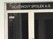 Dostihovému spolku, který zašantročil mraky účetních dokladů, teď hrozí vysoké pokuty