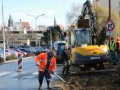 Ušetřených šest set tisíc korun teď město proinvestuje při dalších opravách chodníků ve Škroupově ulici