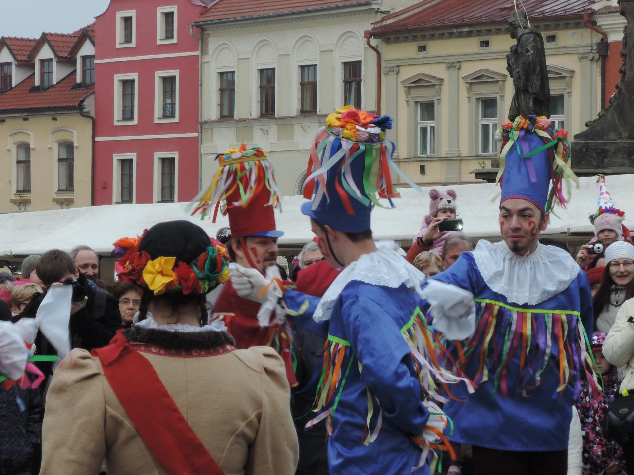 Rozpustilý a veselý masopustní rej pro dobrou náladu