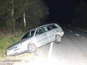 Mladík, který "roztančil" svého forda na silnici u Kladna na Hlinecku, nadýchal přes jedno a půl promile
