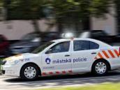 Parta omladiny zkoušela trpělivost strážníků, incident bude mít teď dohru u soudu