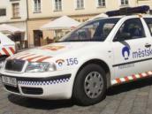 Strážníci se potýkali benzinem čpící motorkou v domě, krádeží kola, pohřešováním a dvěma opilci