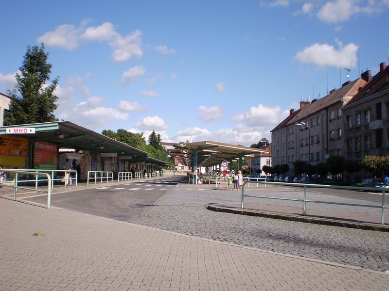 Na autobusovém nádraží "napařili" chrudimští strážníci neposlušným řidičům tři pokuty 