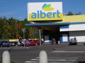 Strážníci pokutovali dva zloděje, kteří kradli v chrudimských prodejnách Albert a Tesco 