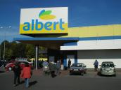 Zloděj v chrudimském Albertu poničil skladovou klec