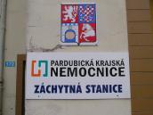 Strážníci umravňovali partu rváčů, která řádila v centru krajského města