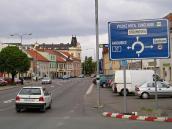 Strážníci se potýkali se stížností na znečištěnou silnici u Bohemie, odkud vyjížděla auta ze stavby
