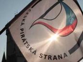 Společnost Penta pozvala delegaci Pirátů k prohlídce areálu v Píšťovech, to samé učinila i firma Ekomonitor