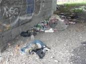 Policie obvinila muže z ubití bezdomovce, s nímž žil u řeky Chrudimky