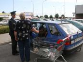 Policisté se preventivně zaměřili na parkoviště před chrudimskými obchodními domy