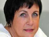 Primátorka Pardubic Štěpánka Fraňková po nedávné havárii říká: "Synthesie se určitě budeme ptát"