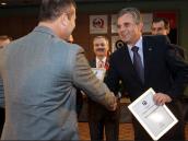 Ministerstvo vnitra ocenilo úředníky chrudimské radnice, jejíž zástupci přivezli z Brna dvě stříbrné ceny