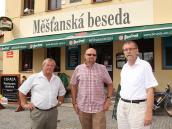 Předvolební turné sociálnědemokratického hejtmana Radko Martínka po západní části Chrudimska