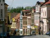 Opilec urážel v Široké ulici zákaznice kadeřnictví