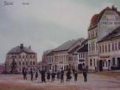 Zloděj si po vloupání do rodinného domu ve Skutči odnesl trumpetu, housle a staré pohlednice