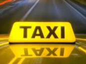 Taxikář vezl z Pardubic do Rosic u Chrasti zákaznici, aniž tušil, že dotyčná nemá na zaplacení
