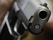 Opilý cizinec ohrožoval ve Skutči pistolí své okolí, hrozí mu teď až tři roky za mřížemi
