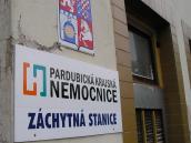 Fanoušek z Brna se vrátil z hokeje o den později, nocoval totiž na záchytce