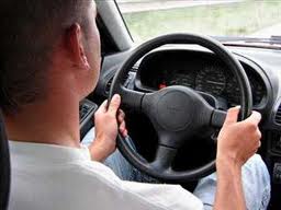 Tři šoféři usedli za volant i přes výslovný zákaz, jeden z nich dokonce i s alkoholem v krvi