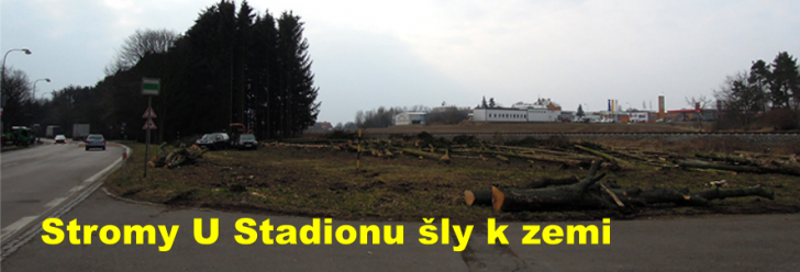 Stromy U Stadionu šly k zemi. Práce na stavbě nové stanice sanitek odstartovaly