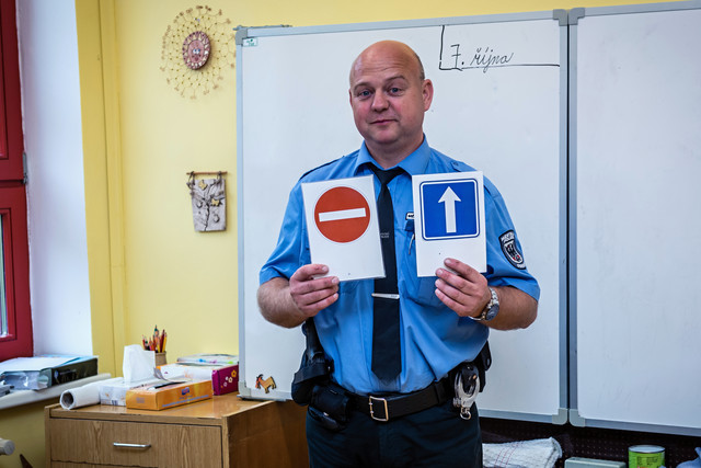 Strážníci i policisté hledají nové kolegy