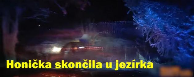 Honička skončila proražením plotu u jezírka