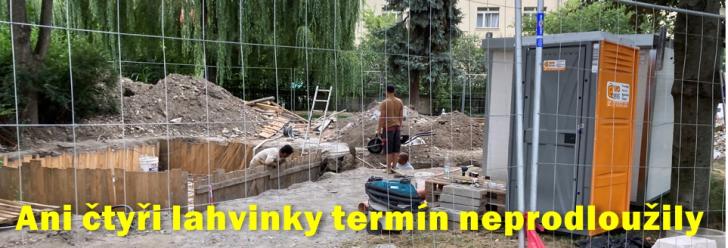 Ani čtyři lahvinky termín dokončení kašny Brusel neposunuly