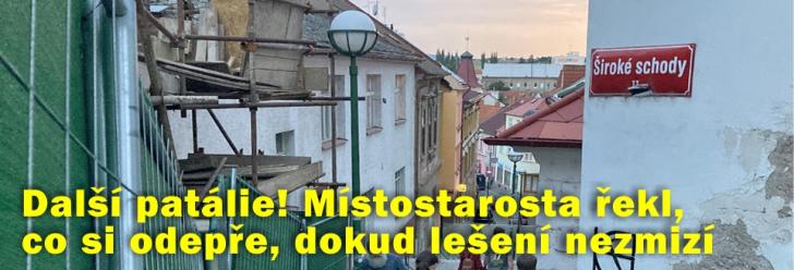 Další patálie nad Širokými schody. Musí se opravit i zeď na cizí parcele