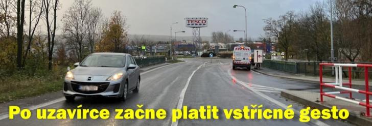 Dopravní komplikace lidem zpříjemní vstřícným gestem