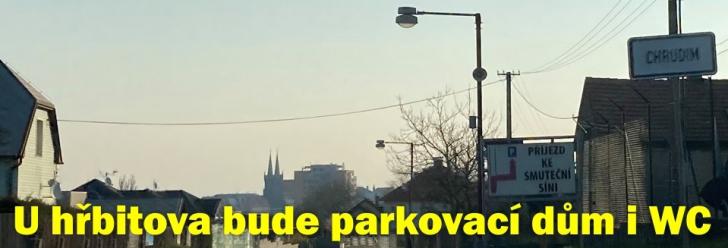 U hřbitova by měl kromě veřejného WC stát i parkovací dům, myslí si starosta