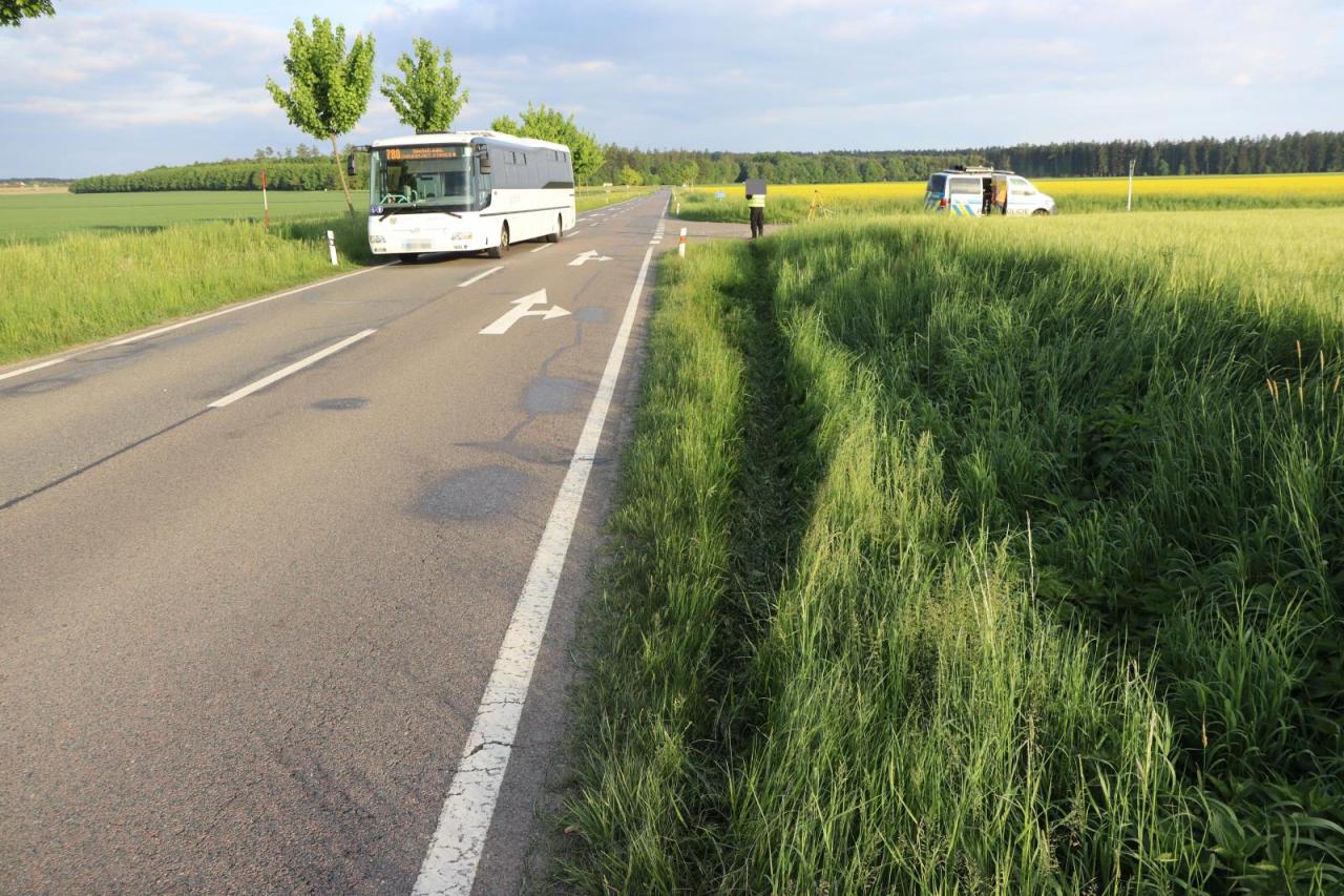 Byli jste svědky střetu auta s autobusem?