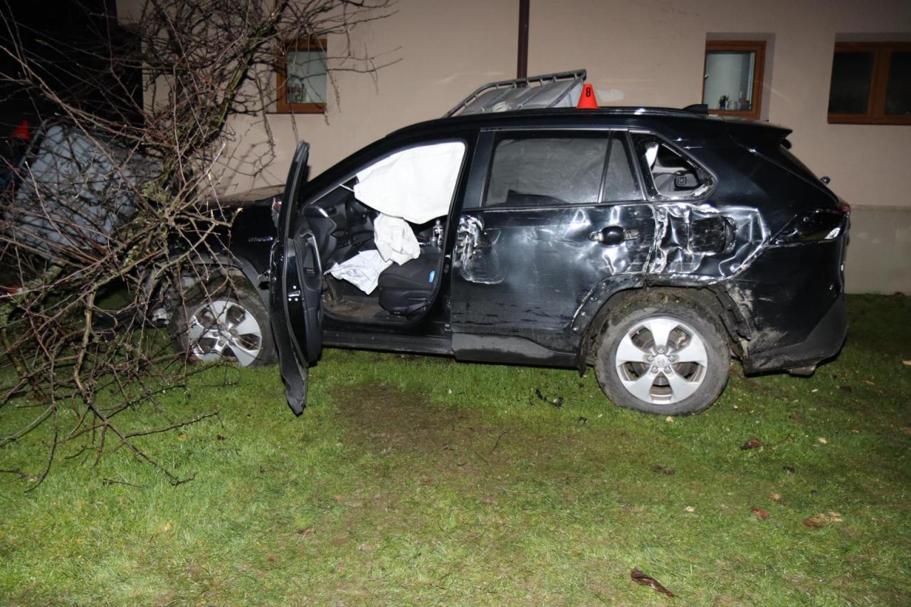 Dům před nárazem uchránily barely na vodu