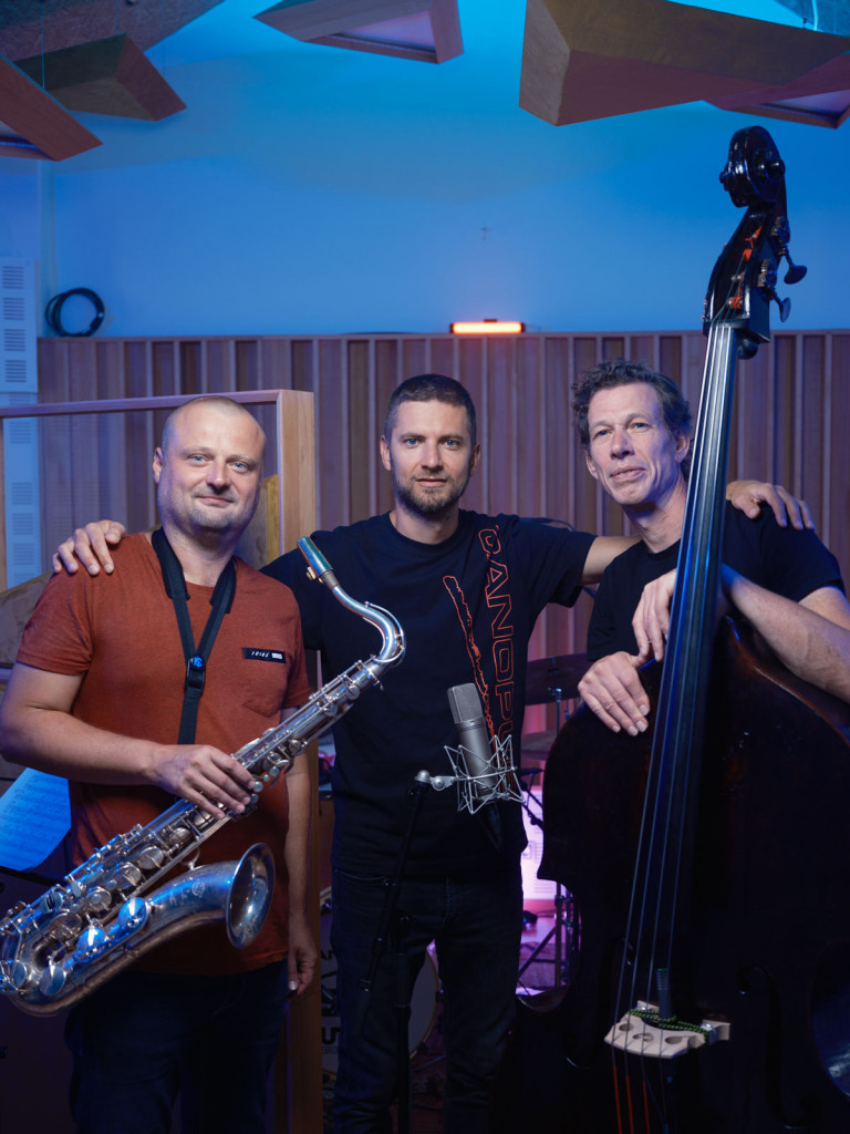 Jazz ve vinárně – kapela SAKOBI