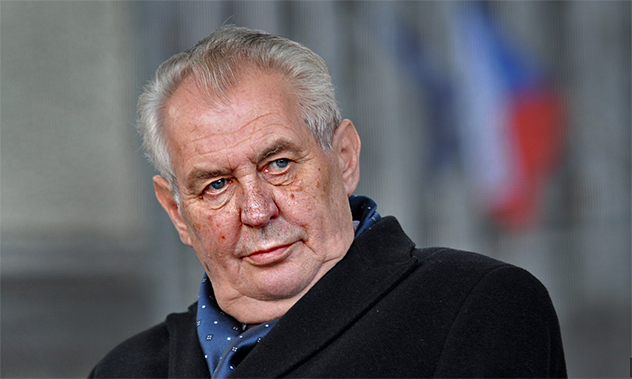 Prezident Zeman patří mezi Putinovy věrné, píše německý magazín Spiegel