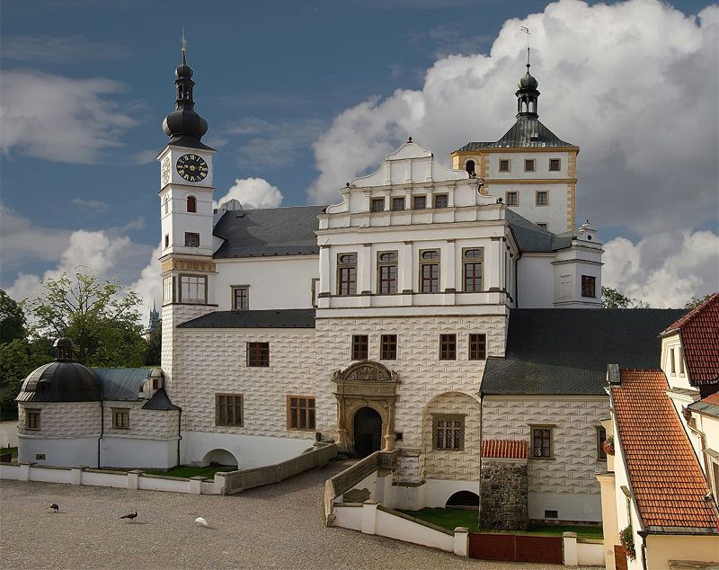 Pardubický festival vína v prostorách zámku